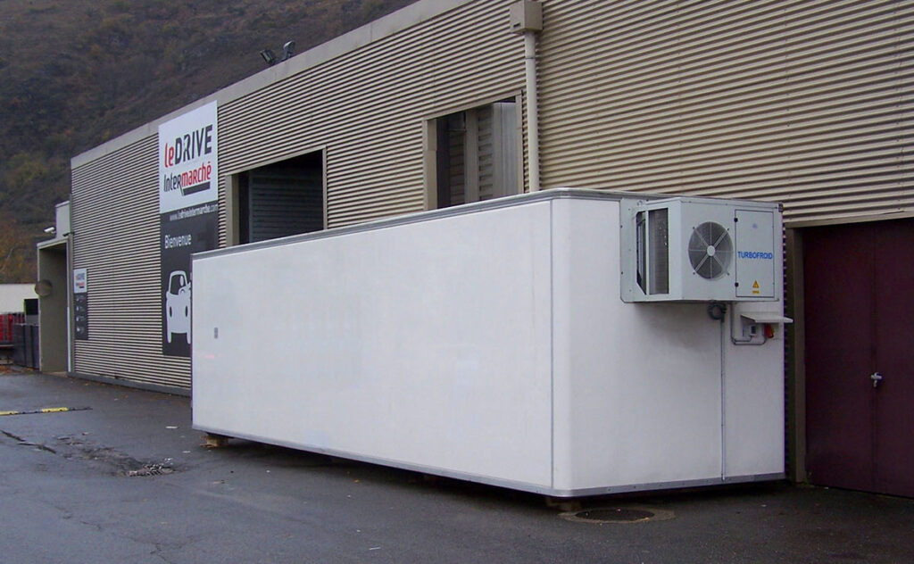 En europa los supermercados tienden a alquilar cámaras frigoríficas portátiles 1