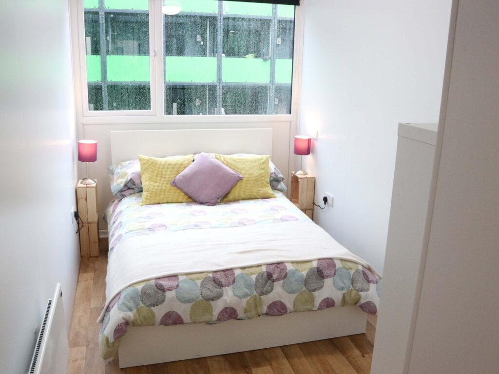 Edificio contenedores marítimos - Hope Garden 1