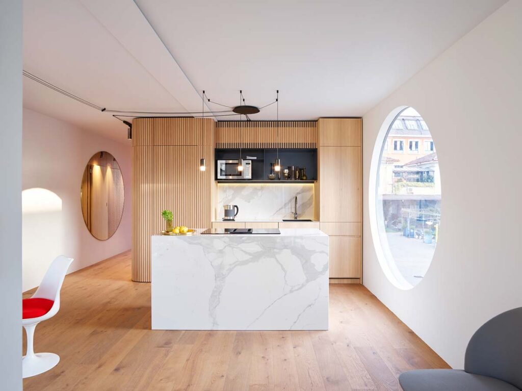 Containerwerk muestra en Milán el potencial de los contenedores marítimos para vivienda 3