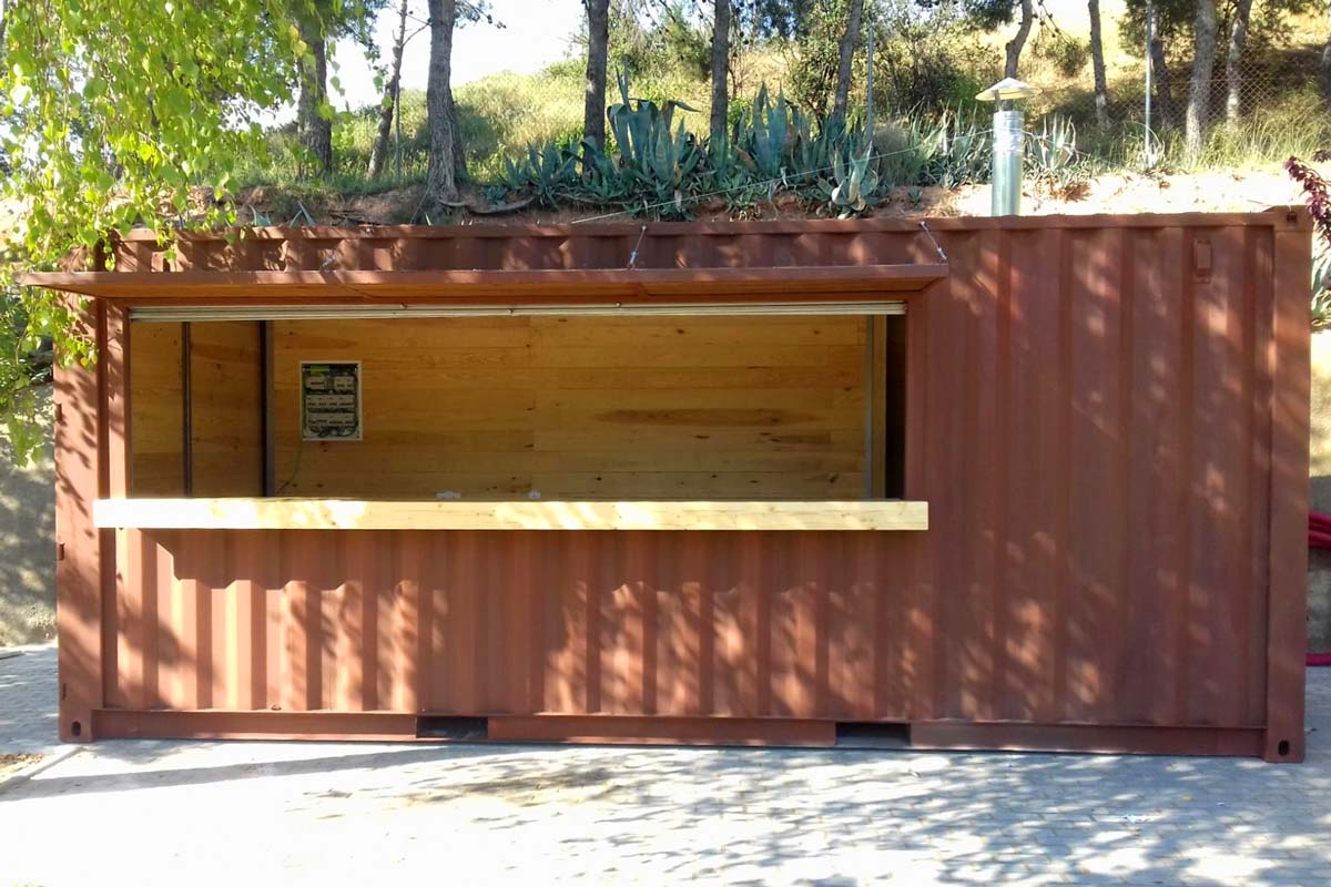 Tiendas callejeras en contenedores marítimos 3