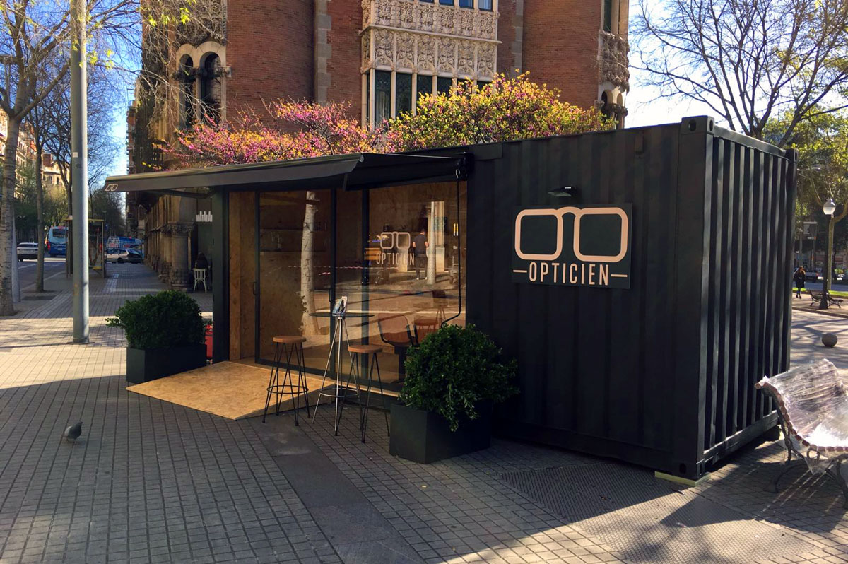 Tiendas callejeras en contenedores marítimos 2